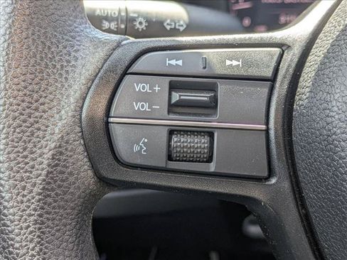 Used 2023 Honda Accord EX image 11