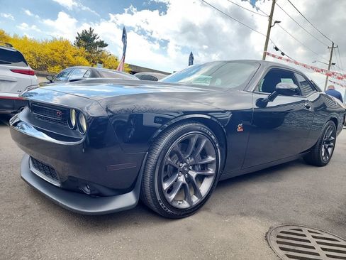 Used 2021 Dodge Challenger R/T Scat Pack RWD image 13