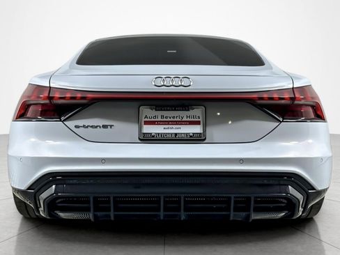 Used 2023 Audi e-tron GT Prestige w/ Prestige Package image 4