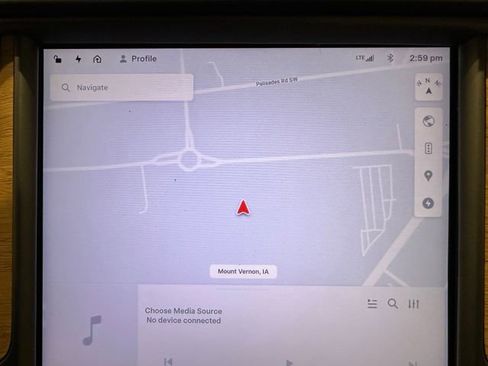 Used 2019 Tesla Model X Long Range image 4