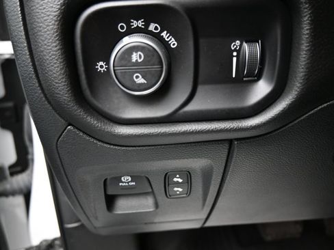 Used 2023 RAM 1500 Big Horn AWD/4WD image 12