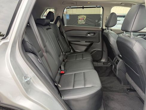 Used 2023 Nissan Rogue SV w/ SV Premium B Package AWD/4WD image 36
