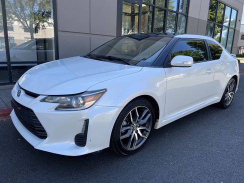 Used 2015 Scion tC FWD image 1