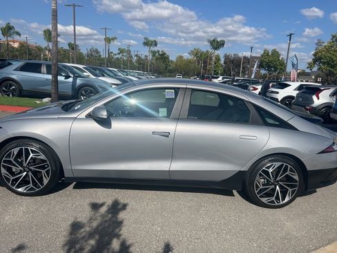Certified 2024 Hyundai Ioniq 6 SEL RWD image 5