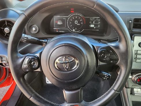 Used 2023 Toyota GR86 Premium image 25