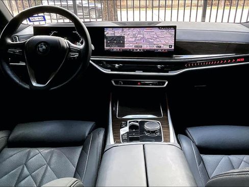 Used 2024 BMW X5 sDrive40i w/ Premium Package image 15