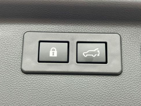 Used 2023 Subaru Forester Touring w/ Popular Package #2 AWD/4WD image 35