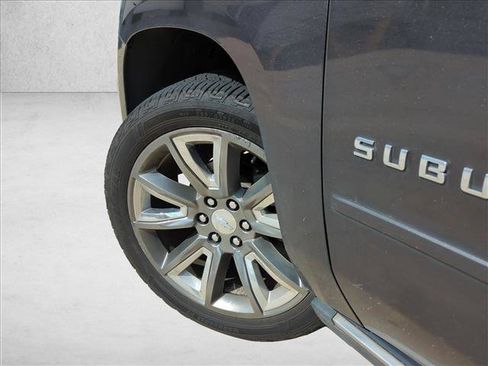 Used 2018 Chevrolet Suburban Premier AWD/4WD image 10