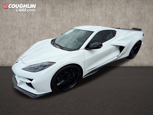 New 2026 Chevrolet Corvette E-Ray w/ Stealth Interior Trim Package AWD/4WD image 19
