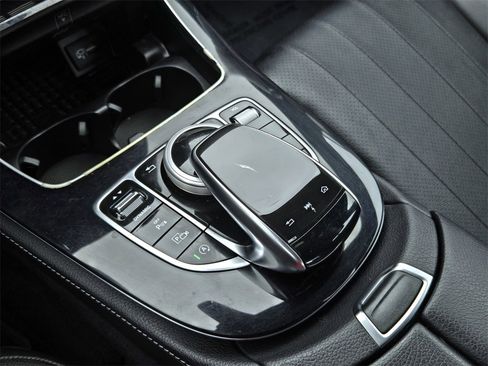 Used 2017 Mercedes-Benz E 300 image 18