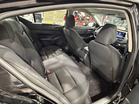 Used 2024 Nissan Altima 2.5 SV FWD image 28