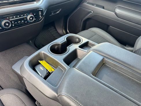 Used 2022 Chevrolet Silverado 1500 LT image 15