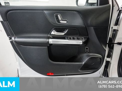 Used 2024 Mercedes-Benz EQB 250+ image 47
