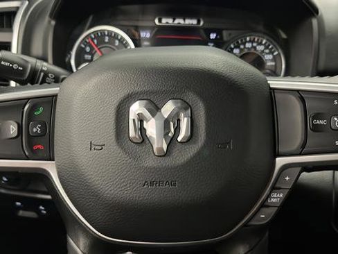Used 2022 RAM 1500 Big Horn AWD/4WD image 15