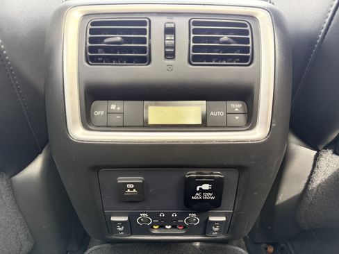 Used 2016 INFINITI QX60 Luxe w/ Deluxe Technology Package AWD/4WD image 37