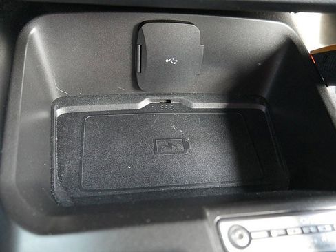 Used 2022 Ford Bronco Badlands image 41