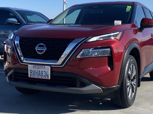 Used 2021 Nissan Rogue SV image 7