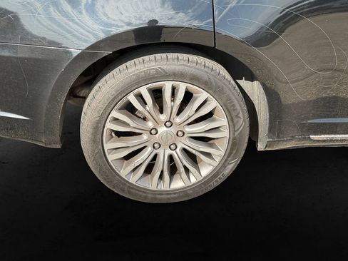 Used 2013 Chrysler 200 Limited w/ Sun/Sound Group FWD image 12