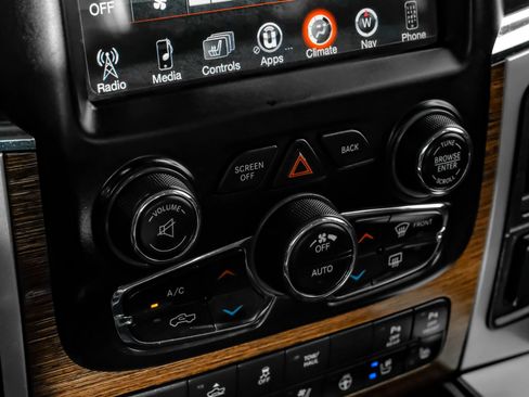 Used 2016 RAM 1500 Laramie w/ Convenience Group AWD/4WD image 36