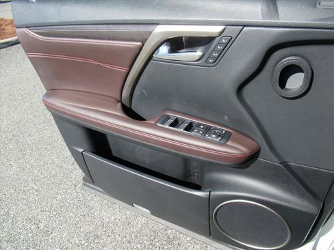 Used 2019 Lexus RX 350L Luxury image 27