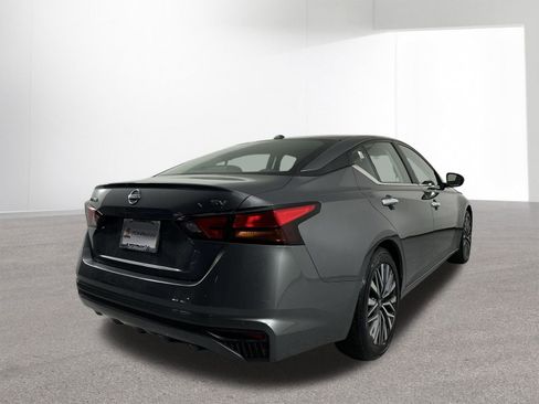 Certified 2024 Nissan Altima 2.5 SV image 35