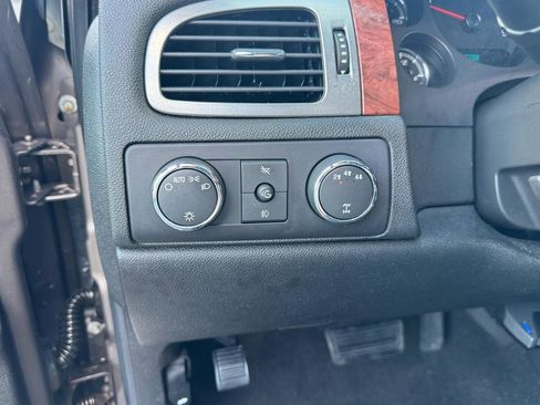 Used 2007 Chevrolet Silverado 3500 LTZ AWD/4WD image 24