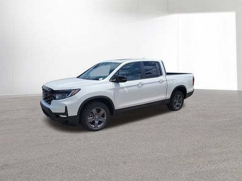 Used 2024 Honda Ridgeline TrailSport image 4