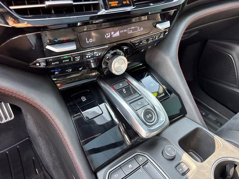 Used 2022 Acura MDX Type S AWD/4WD image 26