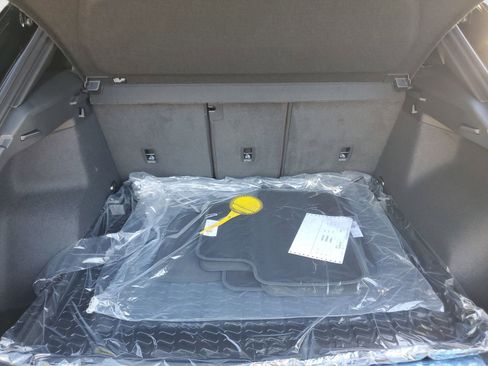 New 2025 Audi Q3 2.0T Premium image 9