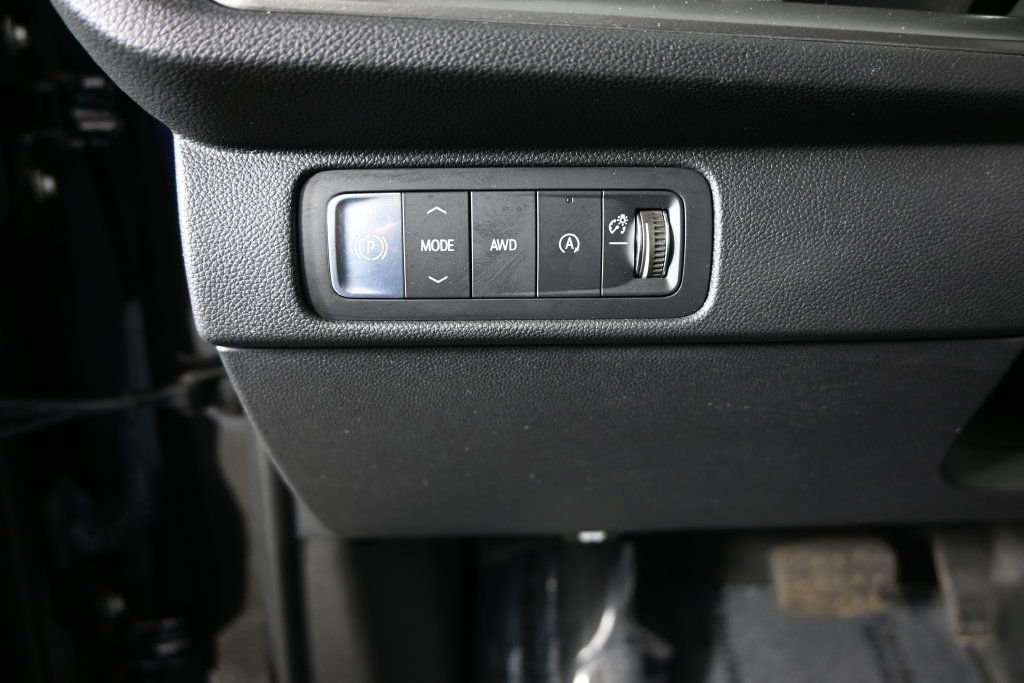 Used 2024 Chevrolet Traverse LT w/ Enhanced Driving Package AWD/4WD image 24