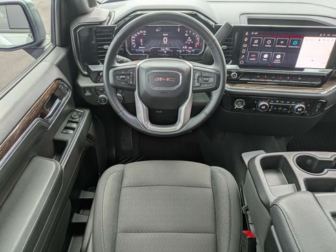 Used 2024 GMC Sierra 1500 Elevation AWD/4WD image 15