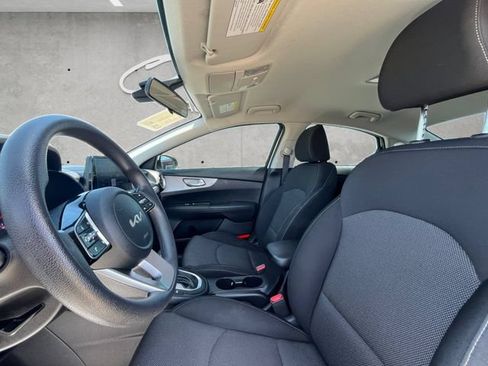 Used 2022 Kia Forte LXS FWD image 19