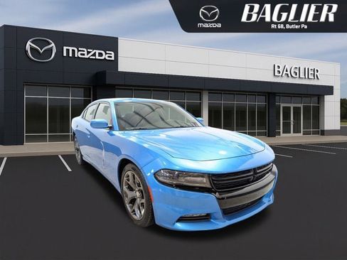 Used 2015 Dodge Charger R/T image 1