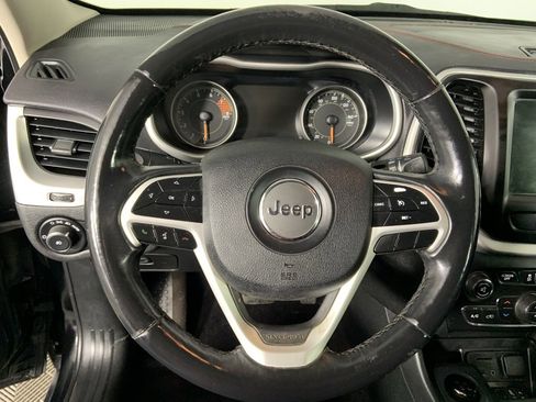 Used 2018 Jeep Cherokee Trailhawk w/ Quick Order Package 27L image 10