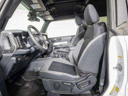 Used 2022 Ford Bronco 2-Door image 9