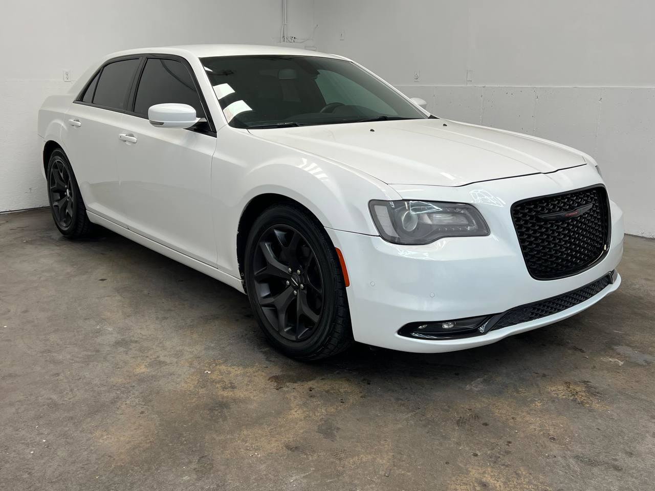 Used 2021 Chrysler 300 S RWD image 3