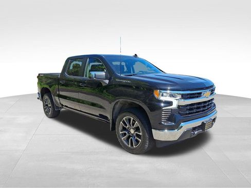 Used 2022 Chevrolet Silverado 1500 LT AWD/4WD image 1