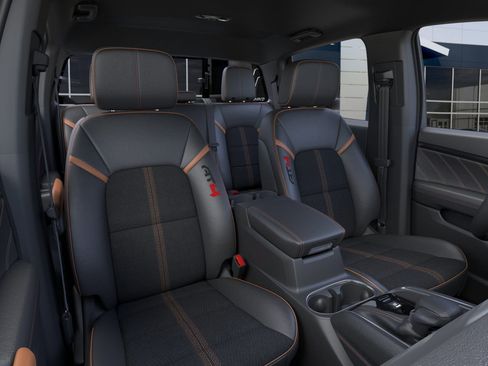New 2025 GMC Canyon AT4 w/ Nightfall Edition image 40