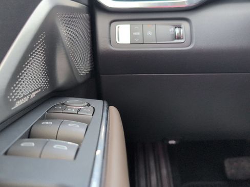 New 2026 GMC Acadia Denali Ultimate FWD image 16