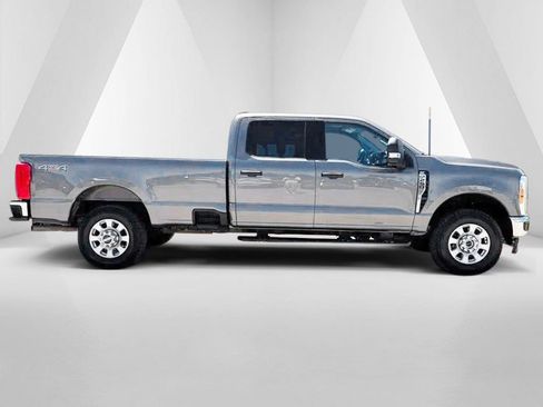 Used 2023 Ford F250 XLT AWD/4WD image 8