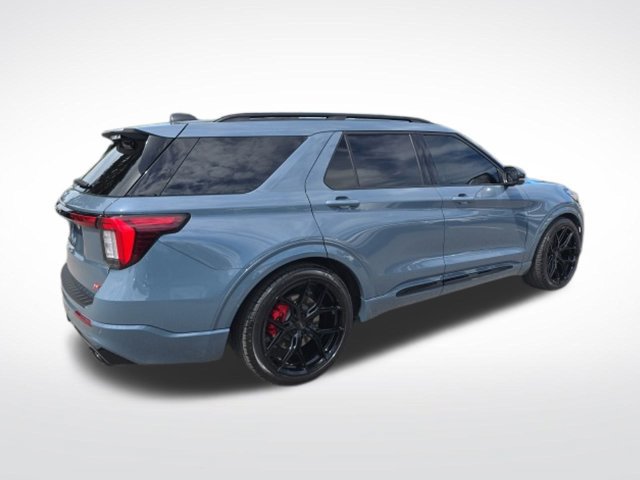 Used 2026 Ford Explorer ST RWD image 3