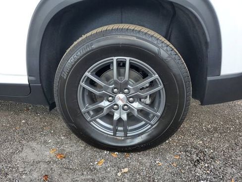 New 2026 GMC Acadia Elevation image 6