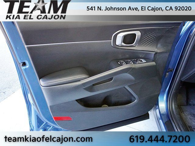 Certified 2025 Kia Sorento EX FWD image 27