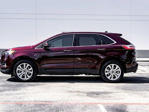 Used 2024 Ford Edge Titanium image 8