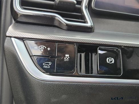 Certified 2024 Kia Sportage SX image 34