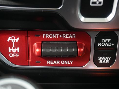 Used 2022 Jeep Wrangler Rubicon w/ Steel Bumper Group AWD/4WD image 23