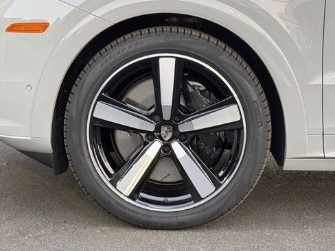 New 2025 Porsche Cayenne Turbo image 11