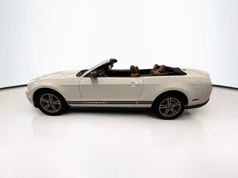 Used 2011 Ford Mustang Premium w/ 201A Rapid Spec Order Code RWD image 4