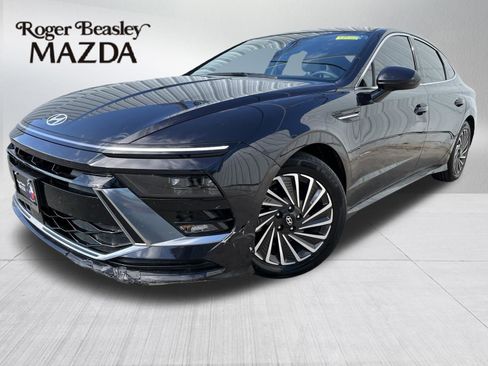 Used 2024 Hyundai Sonata SEL FWD image 1