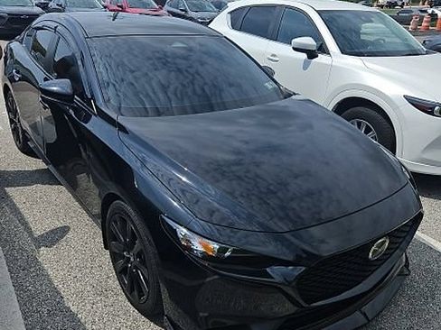 Used 2025 MAZDA MAZDA3 s FWD image 3
